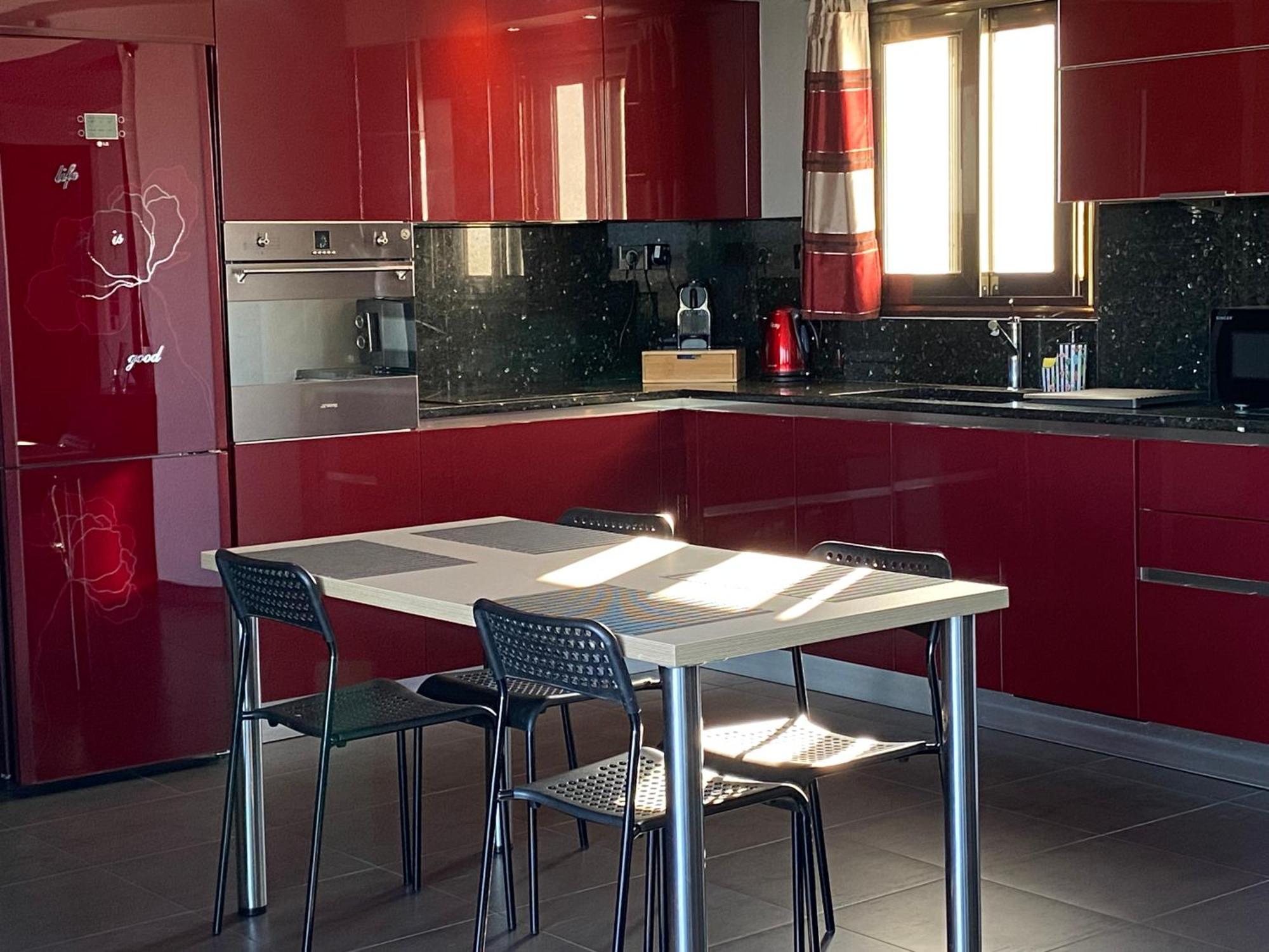 Apartment Luxury View 10min From Athens Airport