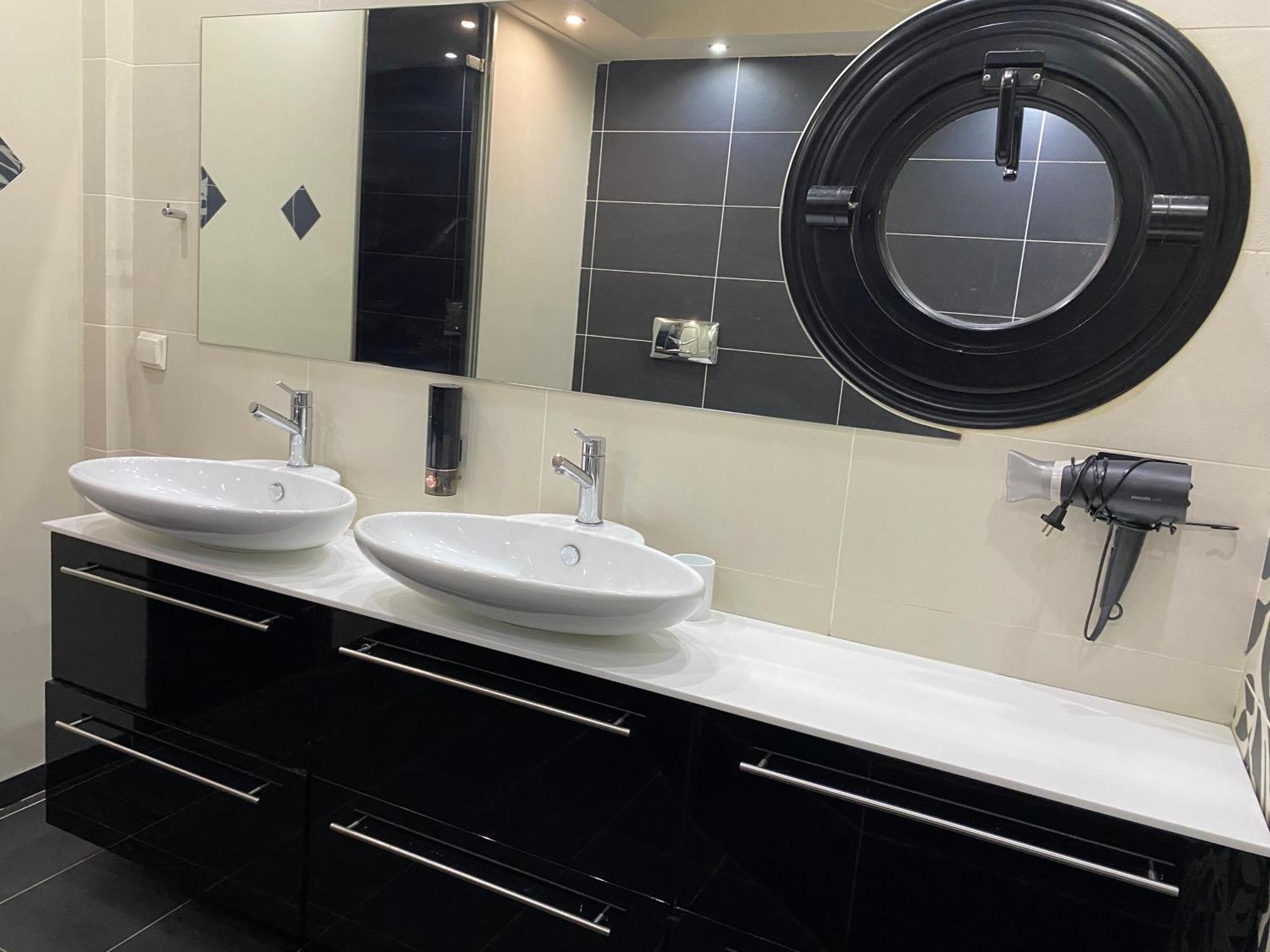 Luxury View 10min From Athens Airport * Koropion